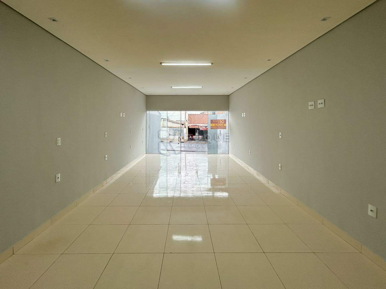 Salão para aluguel no bairro Vila Piza: Salão