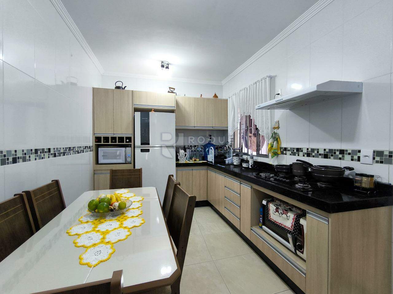 Casa Residencial à venda no bairro Jardim Alvorada: COZINHA