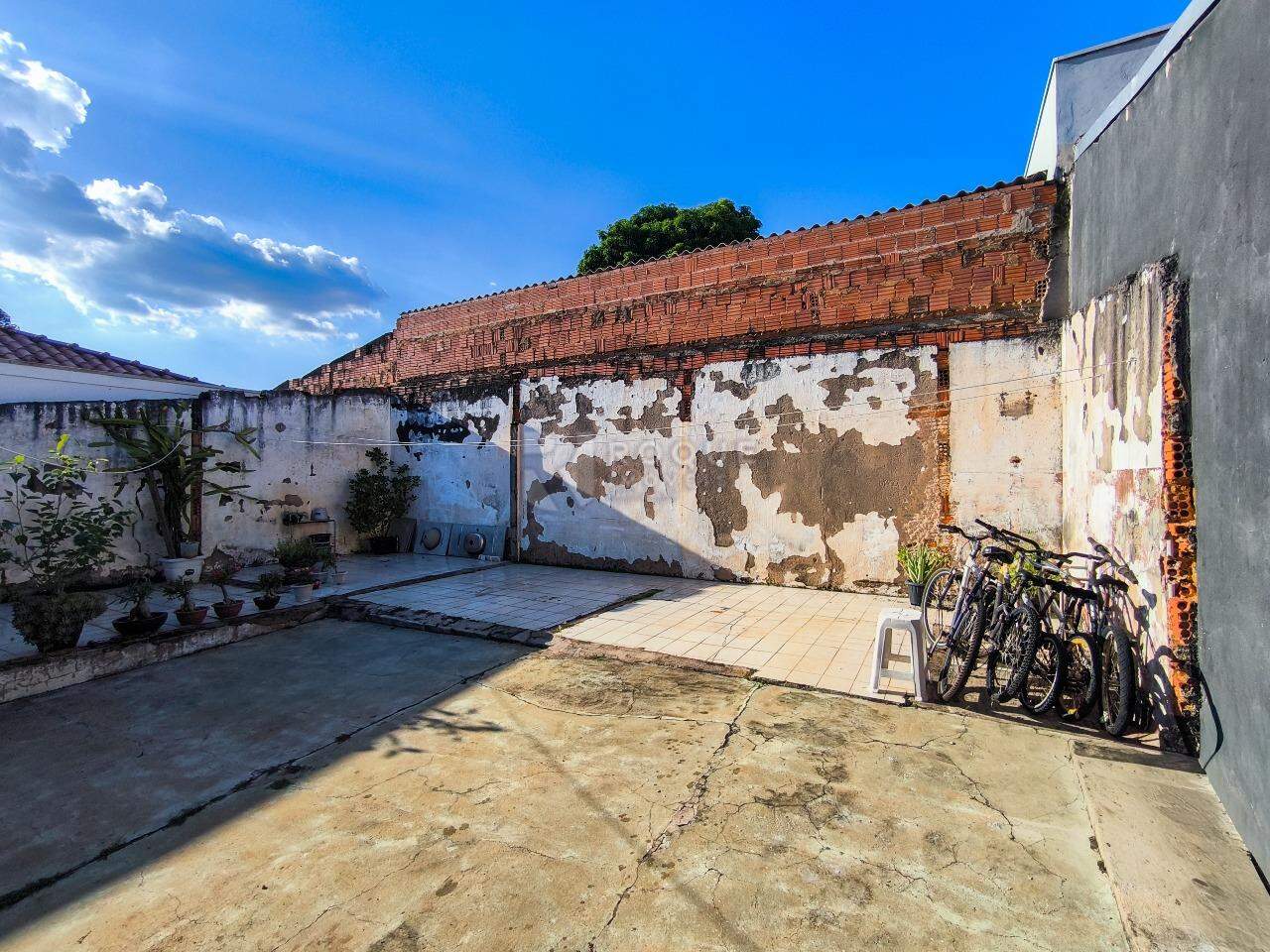Casa Residencial à venda no bairro Jardim Alvorada: QUINTAL