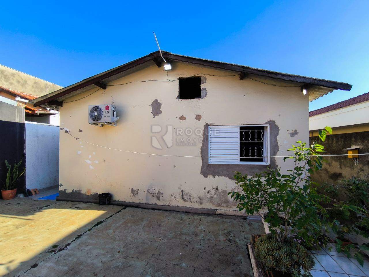 Casa Residencial à venda no bairro Jardim Alvorada: FUNDOS