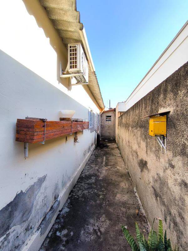 Casa Residencial à venda no bairro Jardim Alvorada: LATERAL EXTERNA