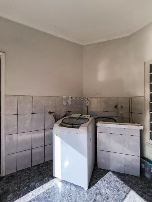 Casa Residencial à venda no bairro Vila Santa Lucia: LAVANDERIA