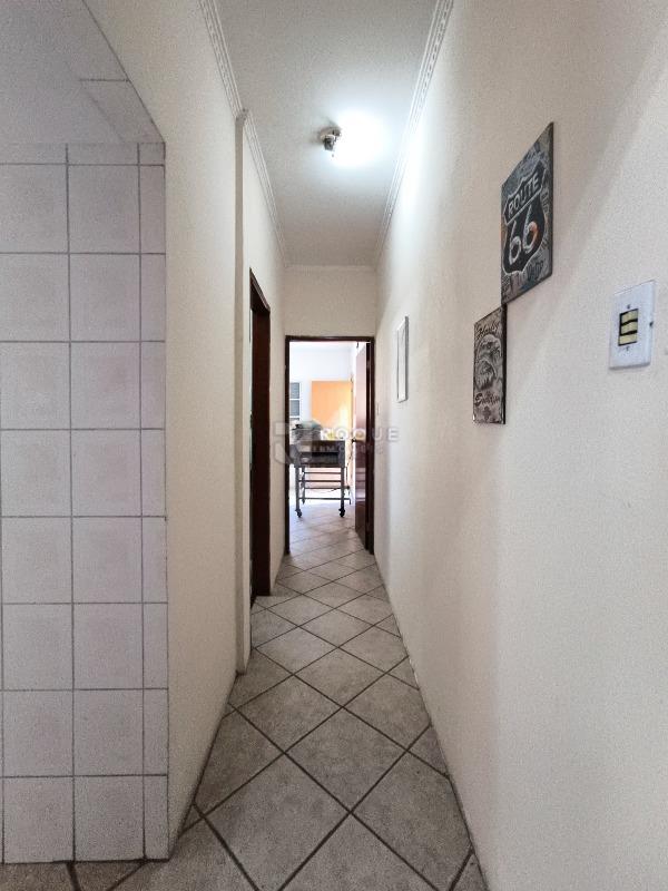 Casa Residencial à venda no bairro Vila Claudia: CORREDOR INTERNO CASA 2