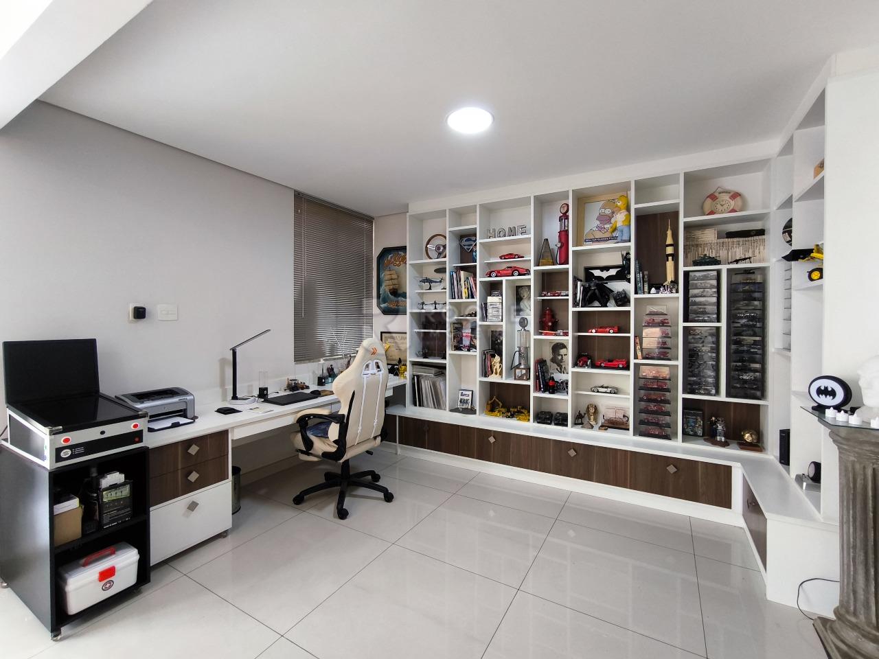 Casa em condomínio à venda no bairro Jardim Terras de Santa Elisa: ESCRITÓRIO