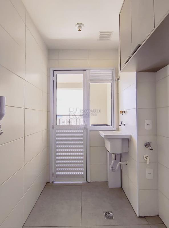 Apartamento para aluguel no bairro Jardim Santa Adélia: Lavanderia