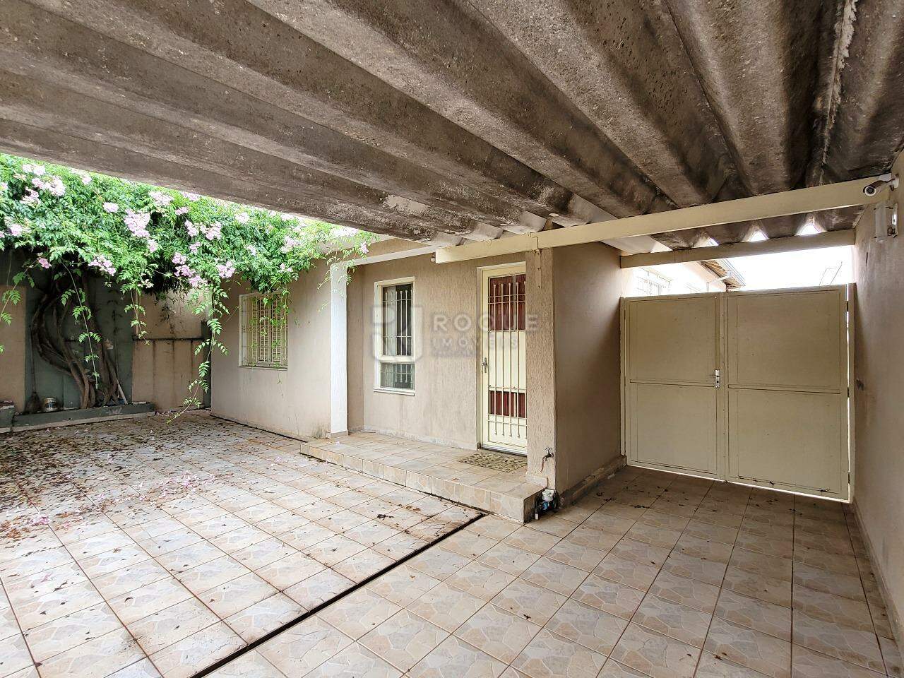 Casa Residencial à venda no bairro Jardim Piratininga: Garagem