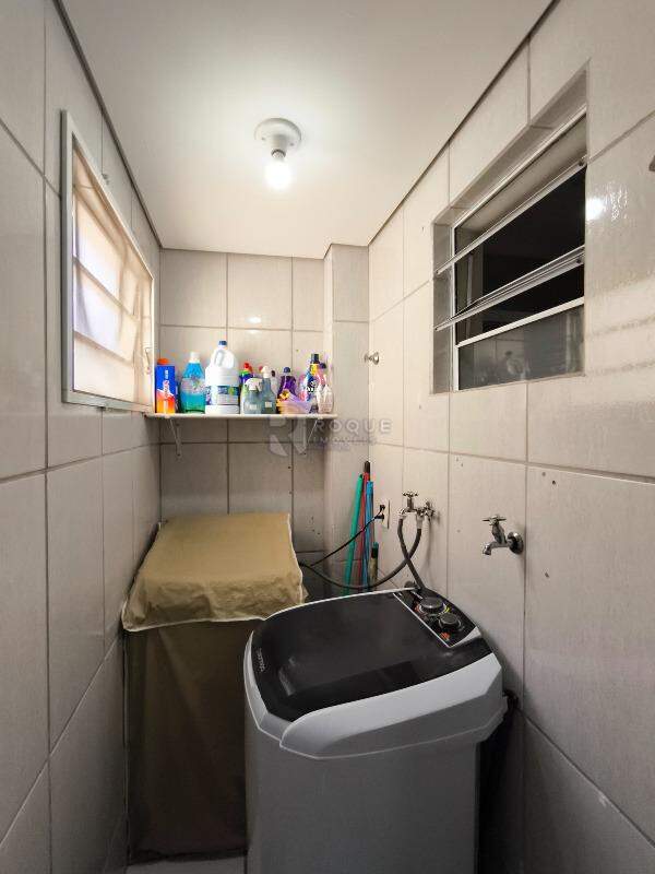 Apartamento à venda no bairro Vila Labaki: LAVANDERIA