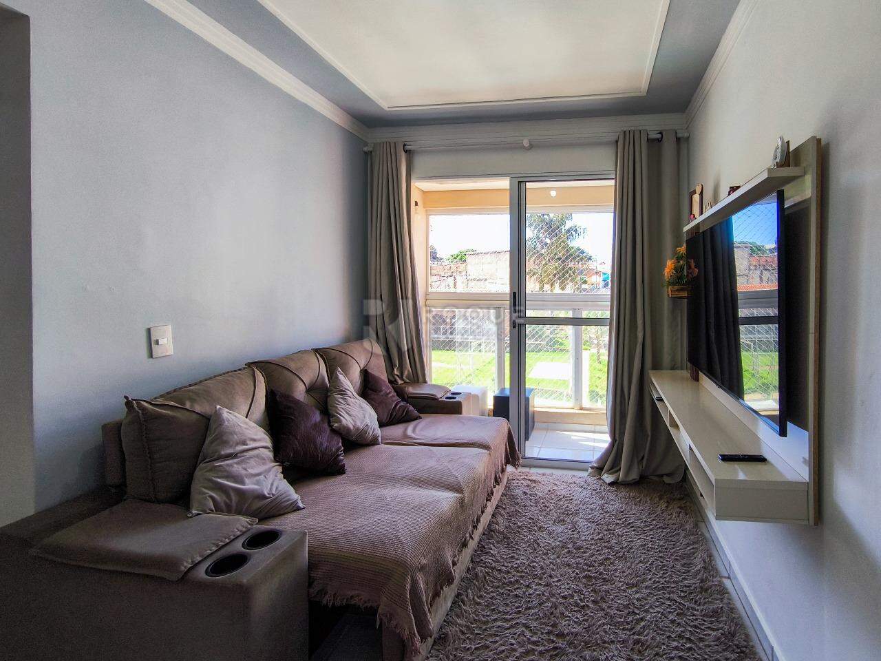 Apartamento à venda no bairro Vila Labaki: SALA DE ESTAR