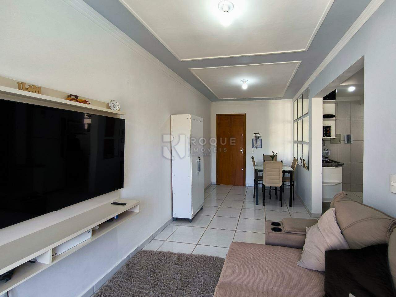 Apartamento à venda no bairro Vila Labaki: SALA DE ESTAR