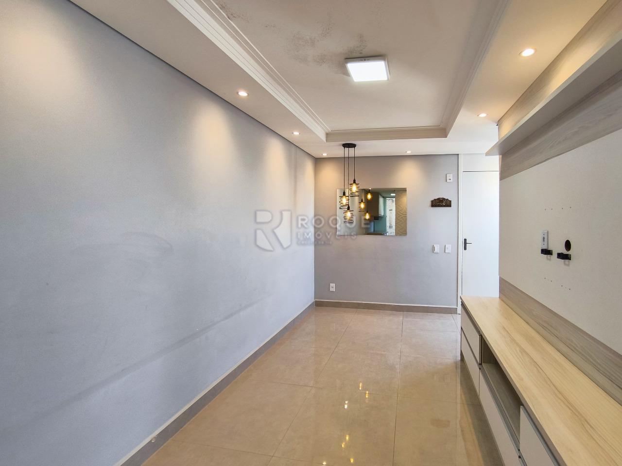 Apartamento à venda no bairro Parque Hippolyto: SALA DE ESTAR