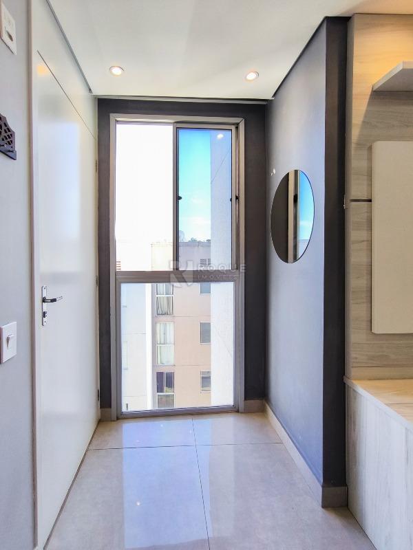Apartamento à venda no bairro Parque Hippolyto: HALL DE ENTRADA