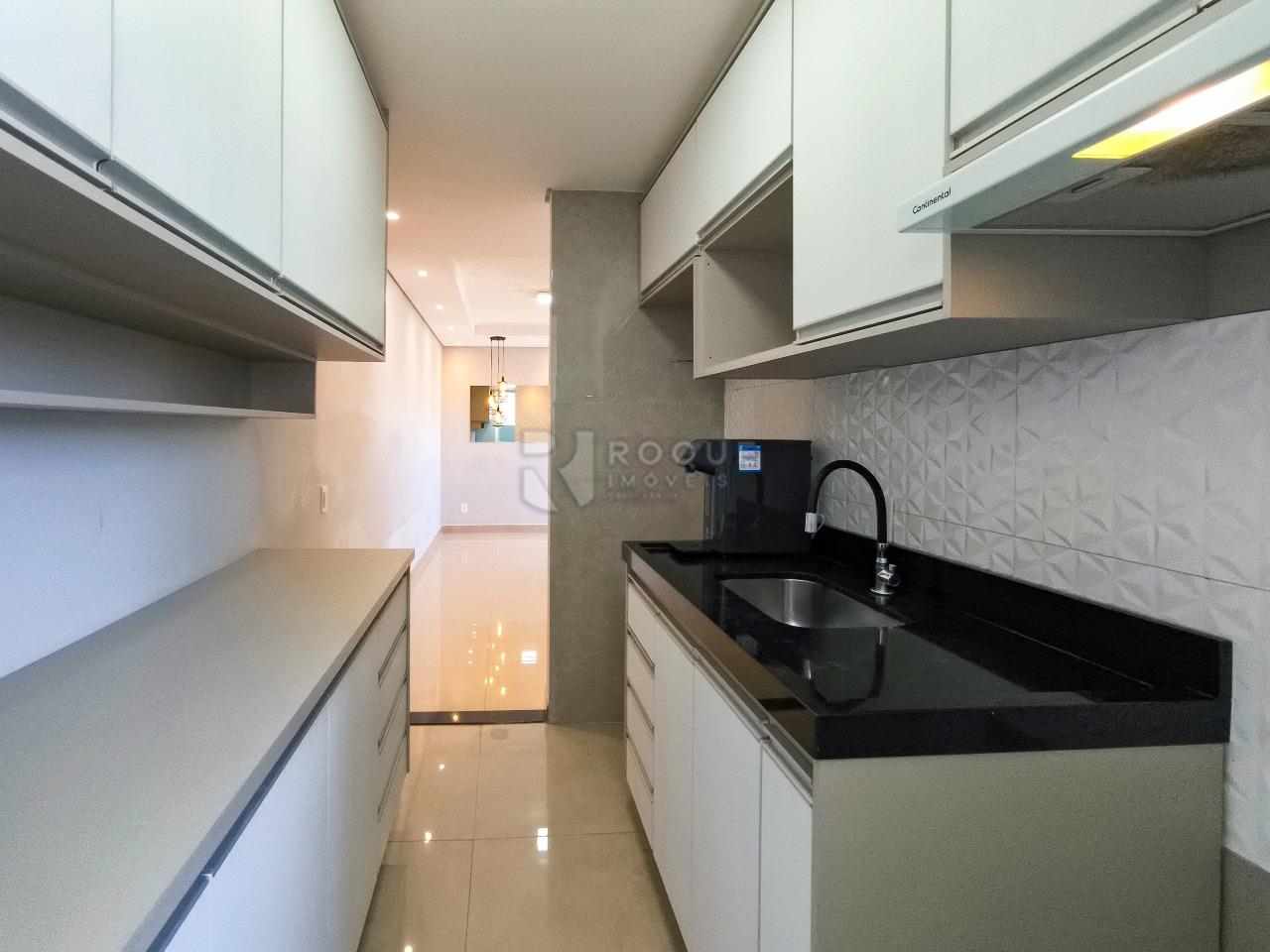 Apartamento à venda no bairro Parque Hippolyto: COZINHA