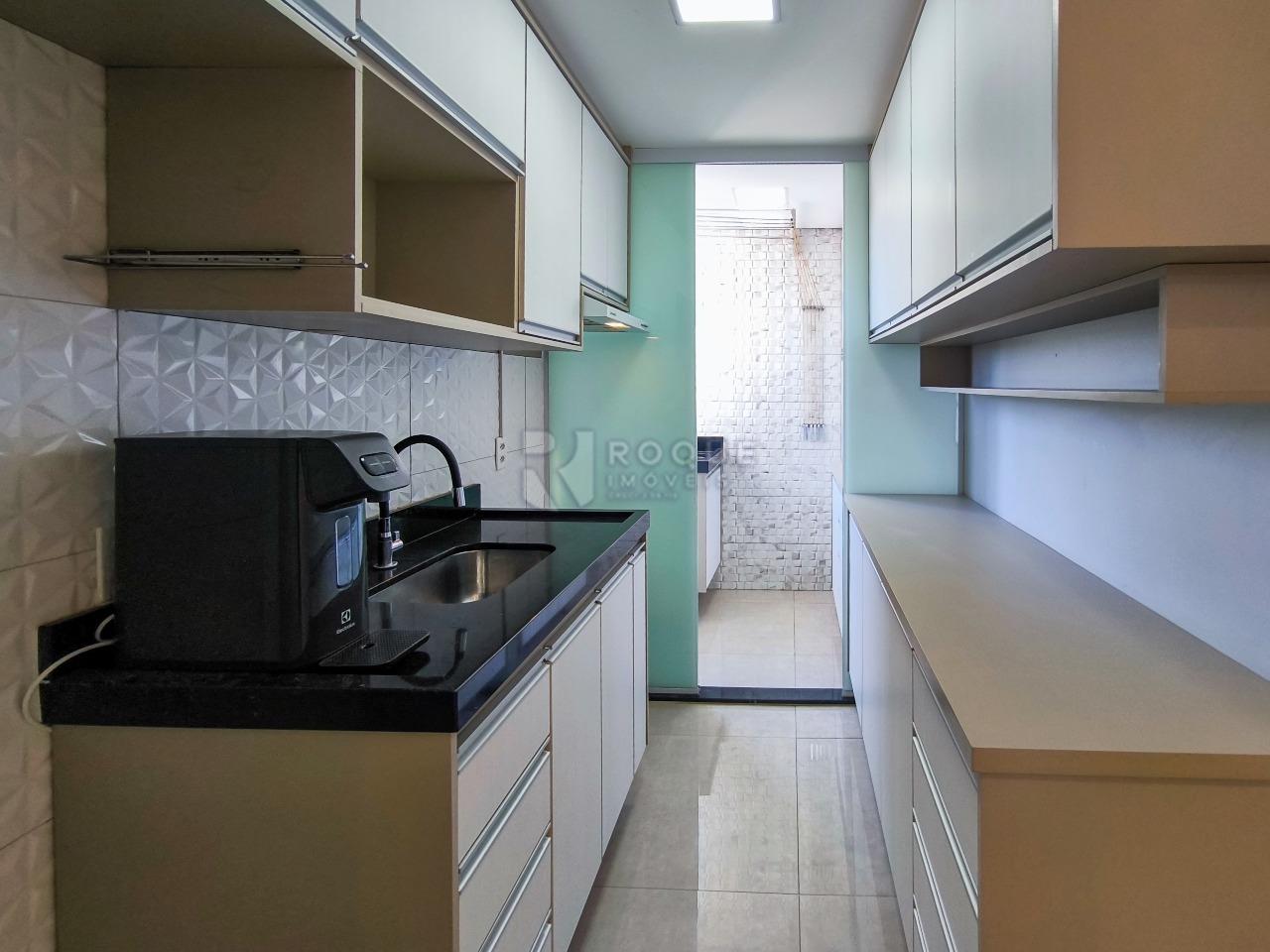Apartamento à venda no bairro Parque Hippolyto: COZINHA