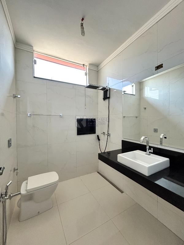 Casa Comercial para aluguel no bairro Vila Claudia: WC social 