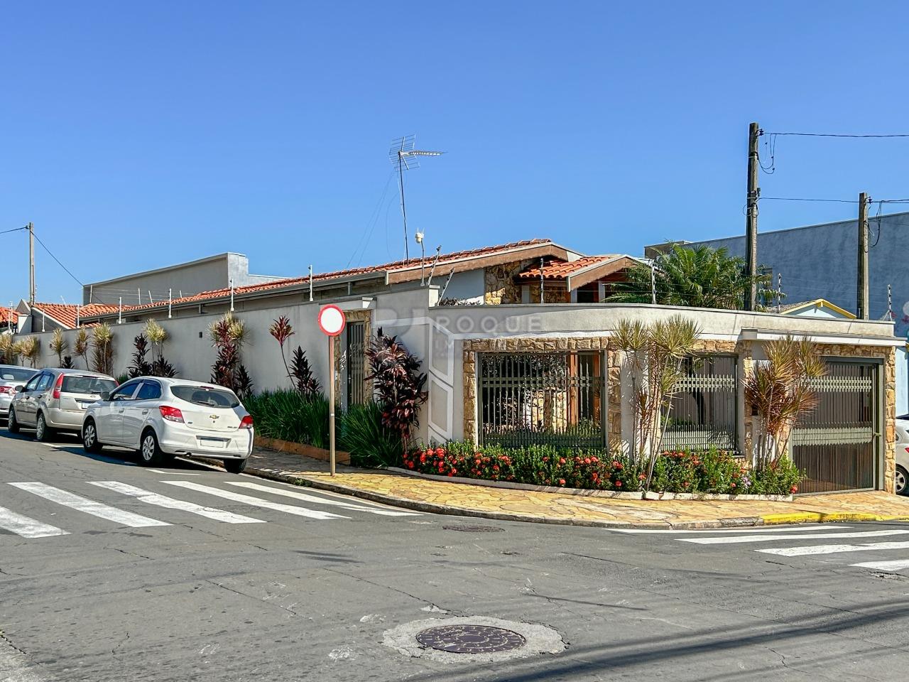Casa Comercial para aluguel no bairro Vila Claudia: Fachada 