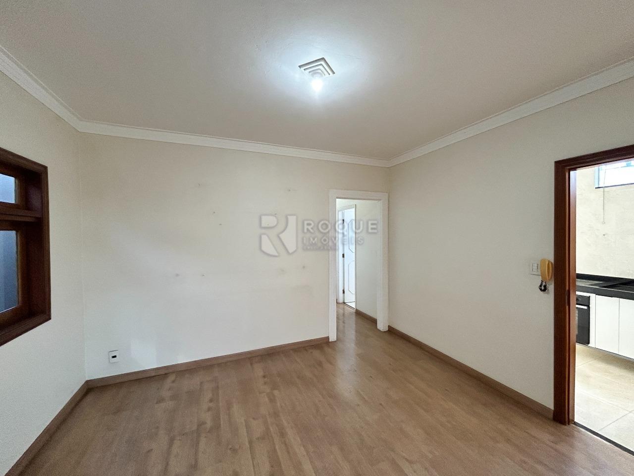 Casa Comercial para aluguel no bairro Vila Claudia: Copa