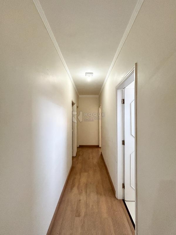 Casa Comercial para aluguel no bairro Vila Claudia: Hall 