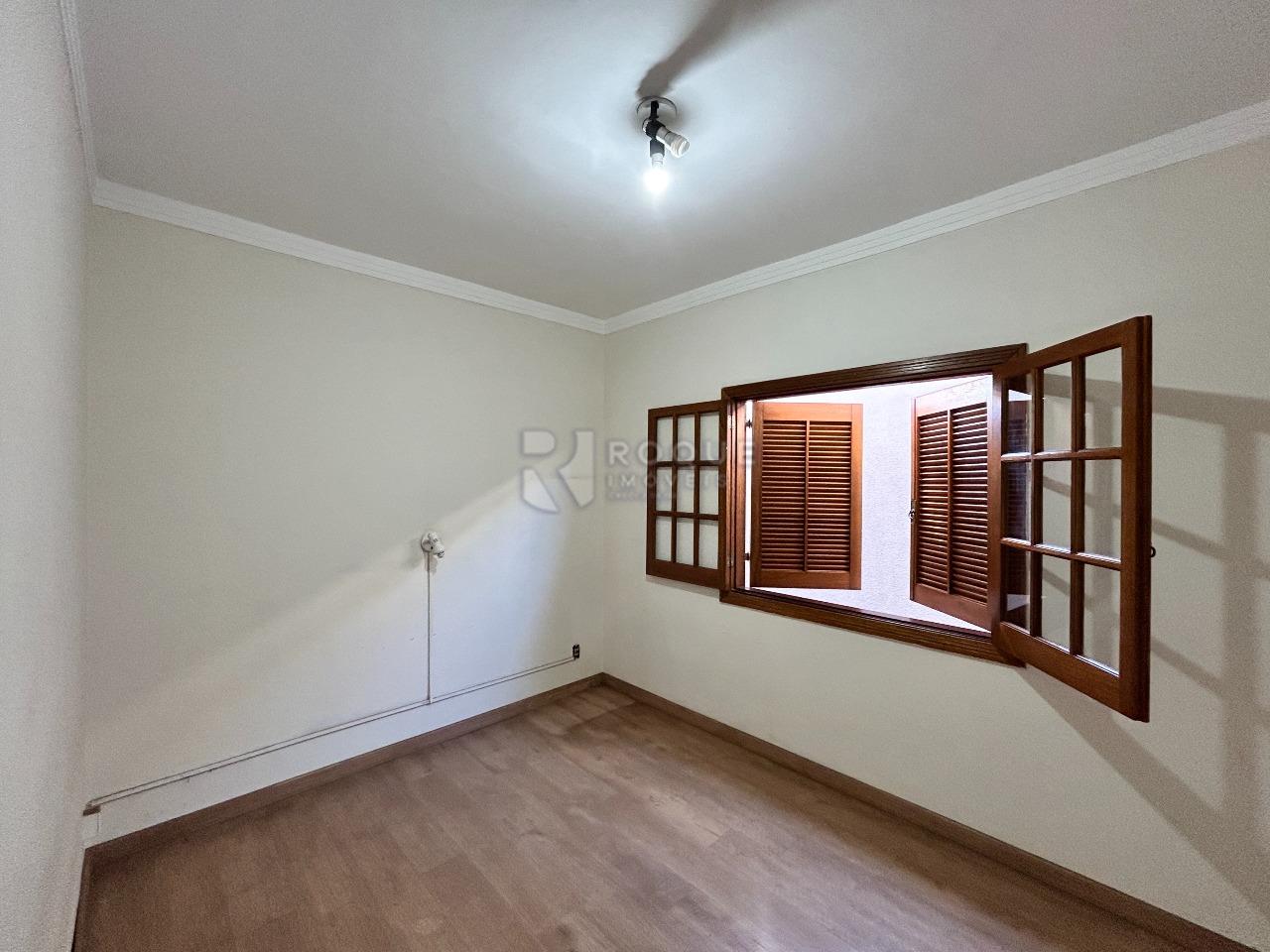 Casa Comercial para aluguel no bairro Vila Claudia: Dormitório 1