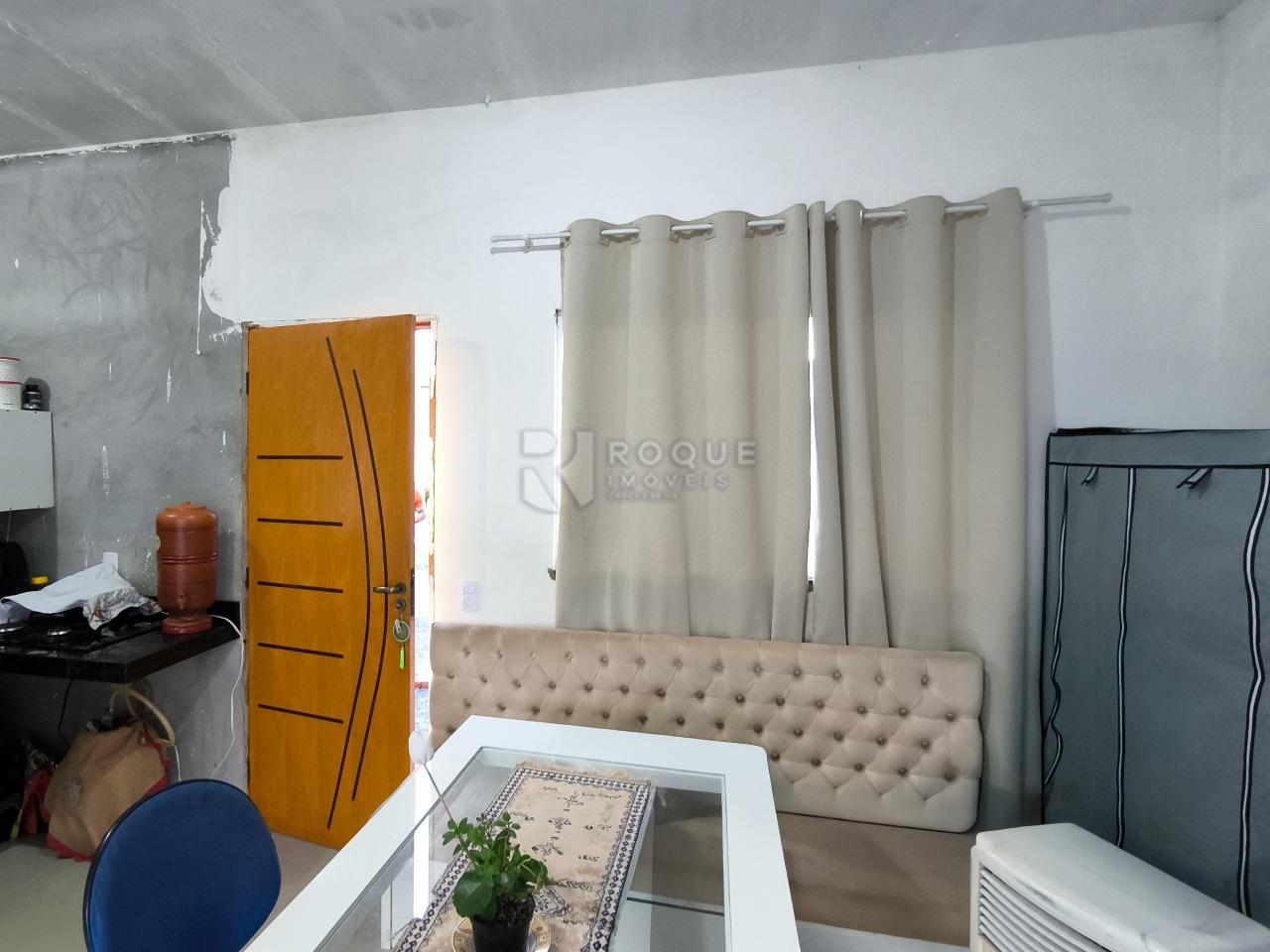 Casa em condomínio à venda no bairro Jardim Residencial Campo Novo: SALA