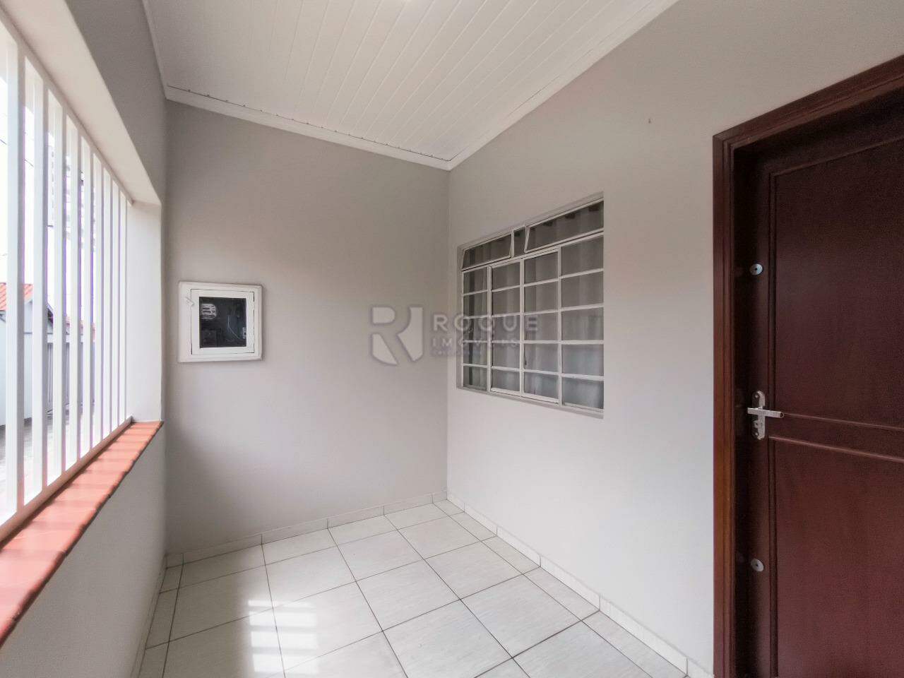 Casa Residencial à venda no bairro Vila Claudia: VARANDA