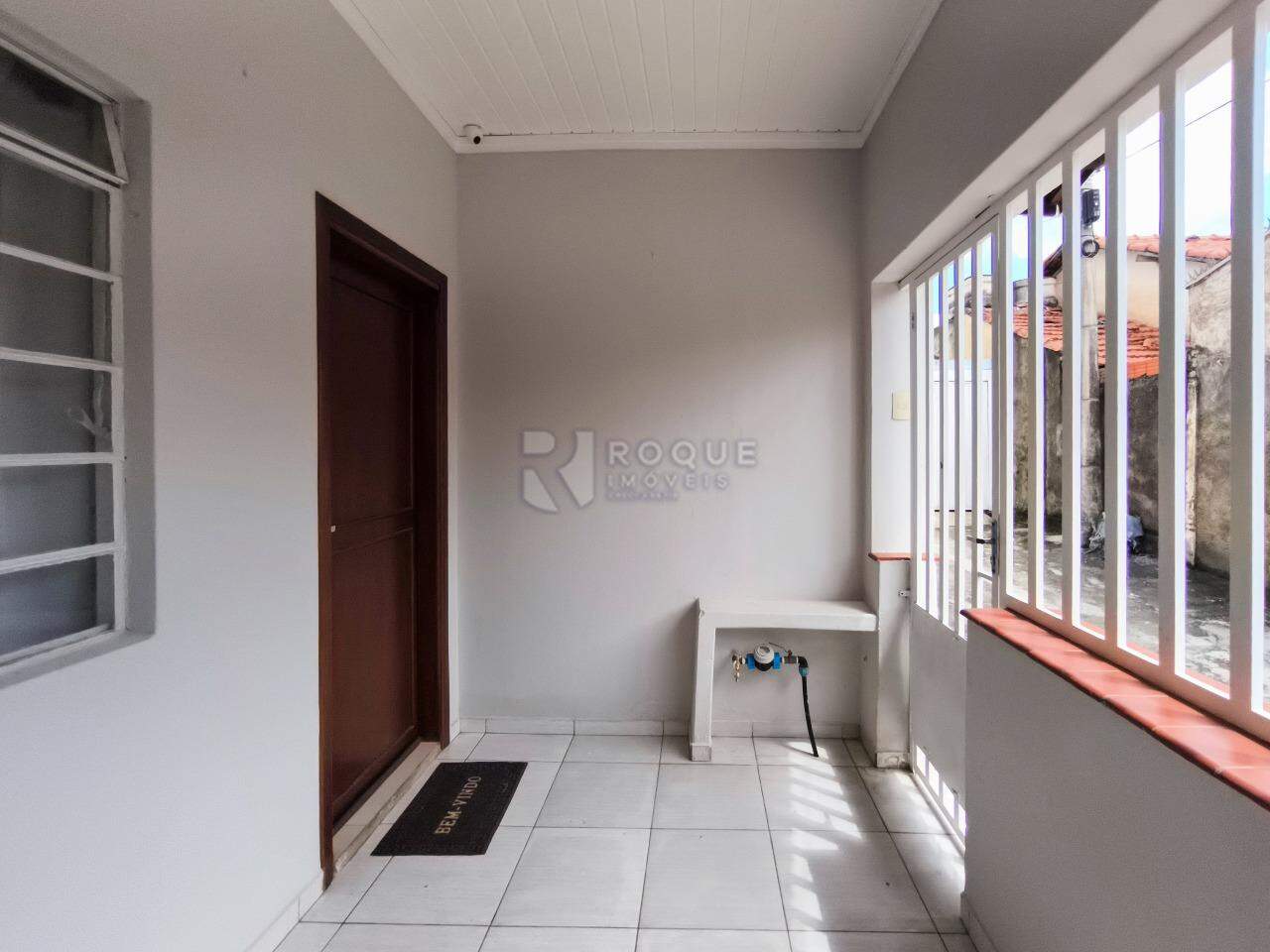 Casa Residencial à venda no bairro Vila Claudia: VARANDA
