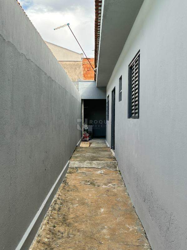 Casa Residencial para aluguel no bairro Parque Residencial Anavec: Corredor 