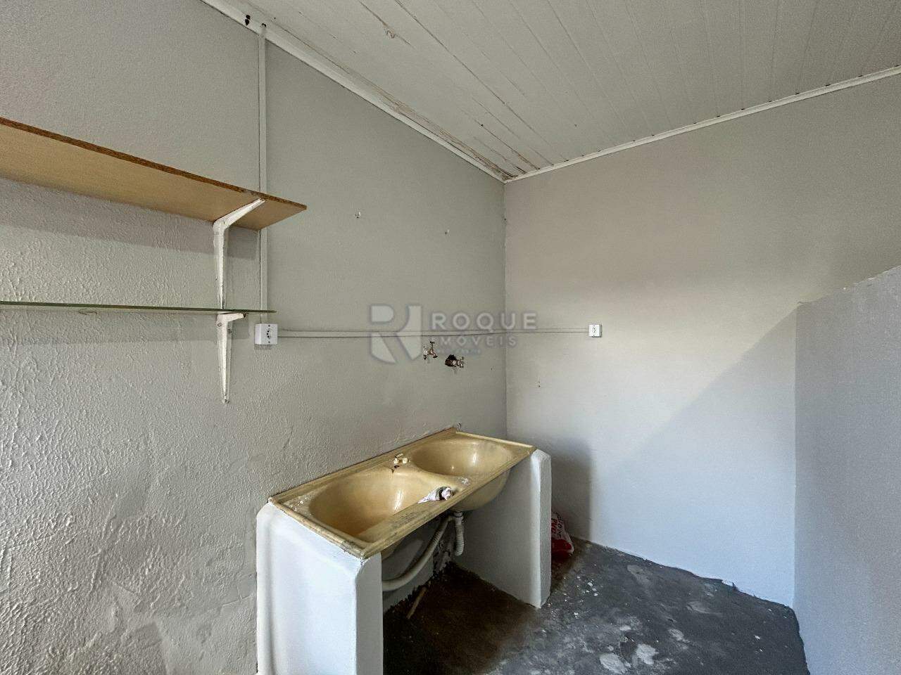 Casa Residencial para aluguel no bairro Parque Residencial Anavec: Área de serviço 
