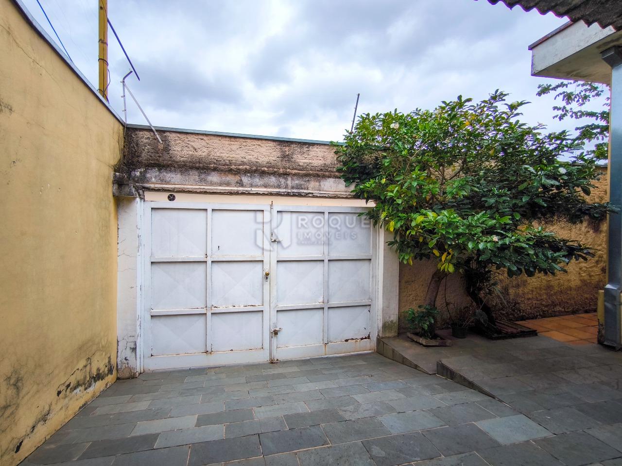 Casa com salão à venda no bairro Parque Real: ENTRADA