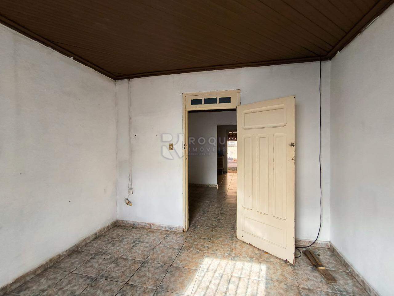 Casa Residencial à venda no bairro Vila São João: DORMITÓRIO 1