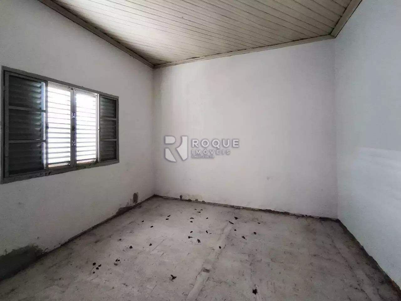 Casa Residencial à venda no bairro Vila São João: CASA 1 /  DORMITÓRIO 1