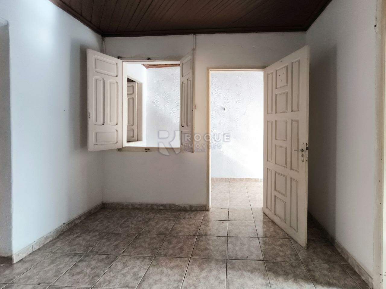 Casa Residencial à venda no bairro Vila São João: SALA DE ESTAR