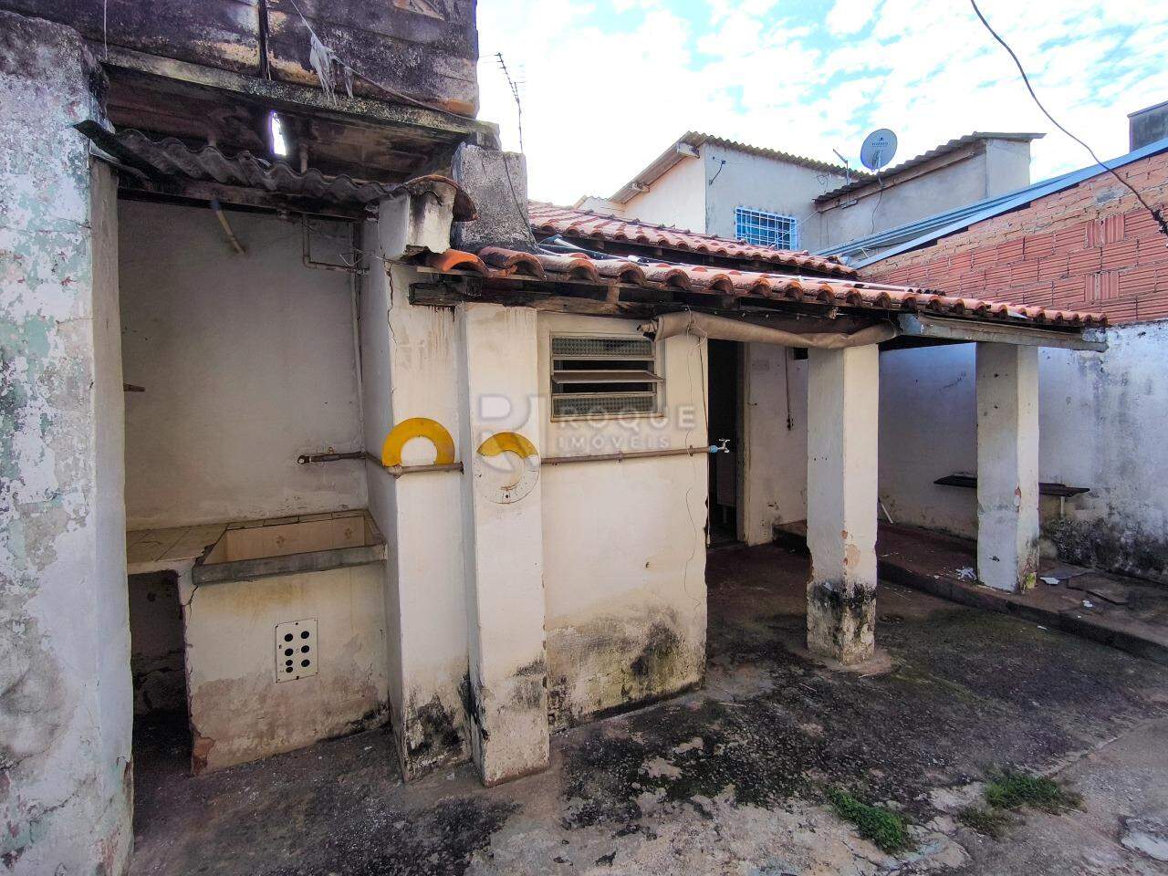 Casa Residencial à venda no bairro Vila São João: LAVATÓRIO