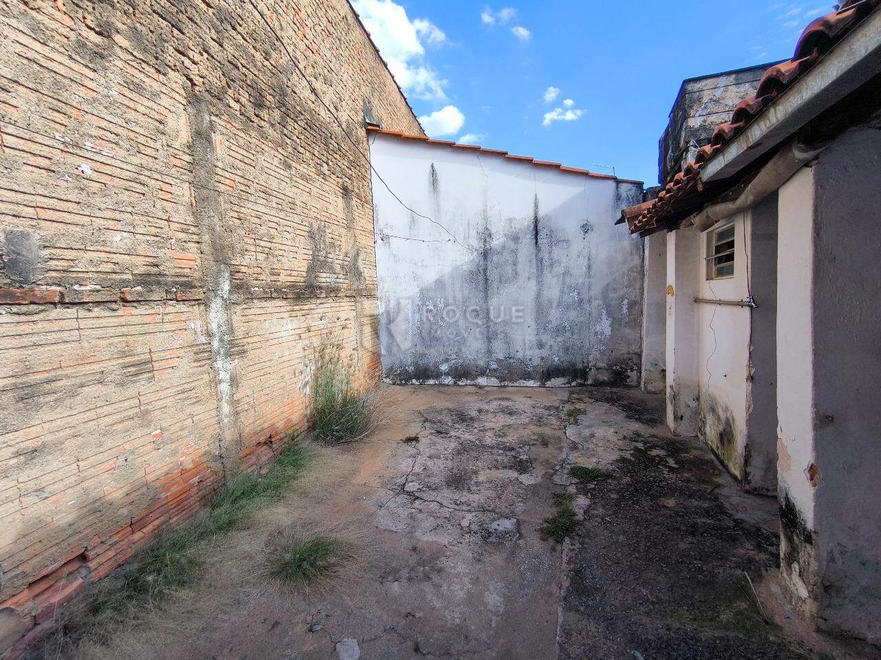 Casa Residencial à venda no bairro Vila São João: QUINTAL