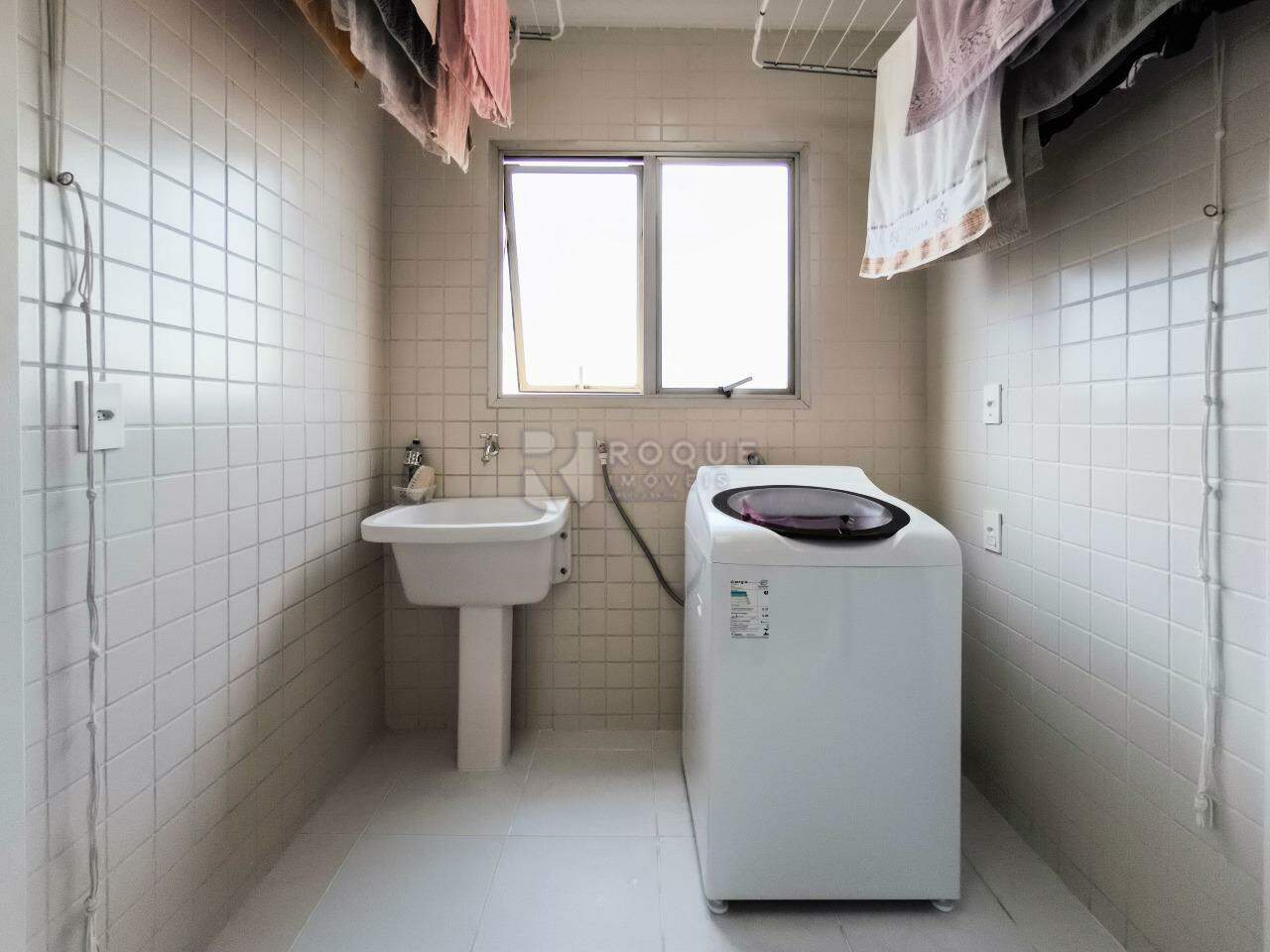 Apartamento à venda no bairro Centro: LAVANDERIA