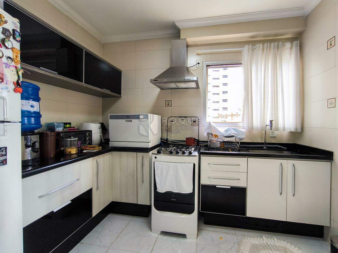 Apartamento à venda no bairro Centro: COZINHA