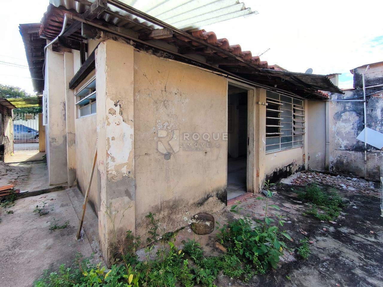 Casa Residencial à venda no bairro Vila São João: FUNDOS