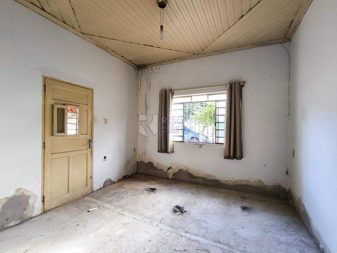 Casa Residencial à venda no bairro Vila São João: SALA DE ESTAR