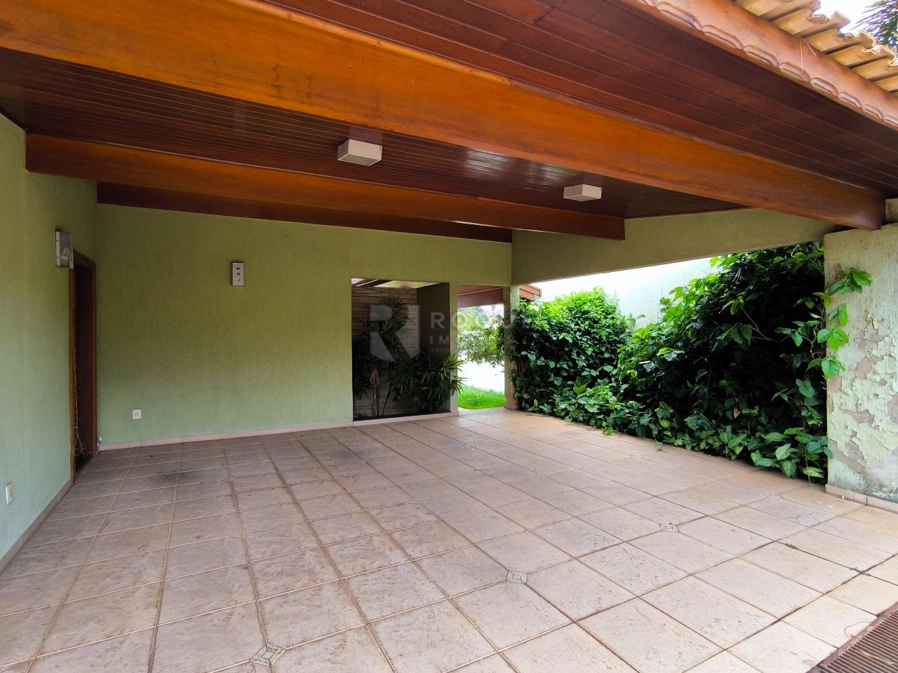 Casa em condomínio à venda no bairro Jardim Colinas de São João: GARAGEM