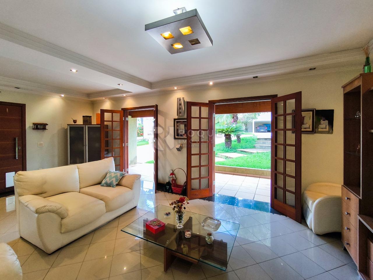 Casa em condomínio à venda no bairro Jardim Colinas de São João: SALA DE ESTAR