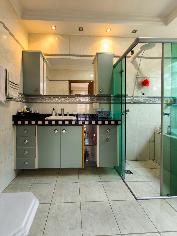 Casa em condomínio à venda no bairro Jardim Colinas de São João: WC SUÍTE