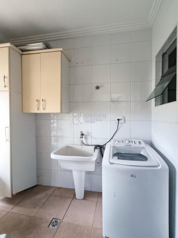 Casa em condomínio à venda no bairro Jardim Colinas de São João: LAVANDERIA