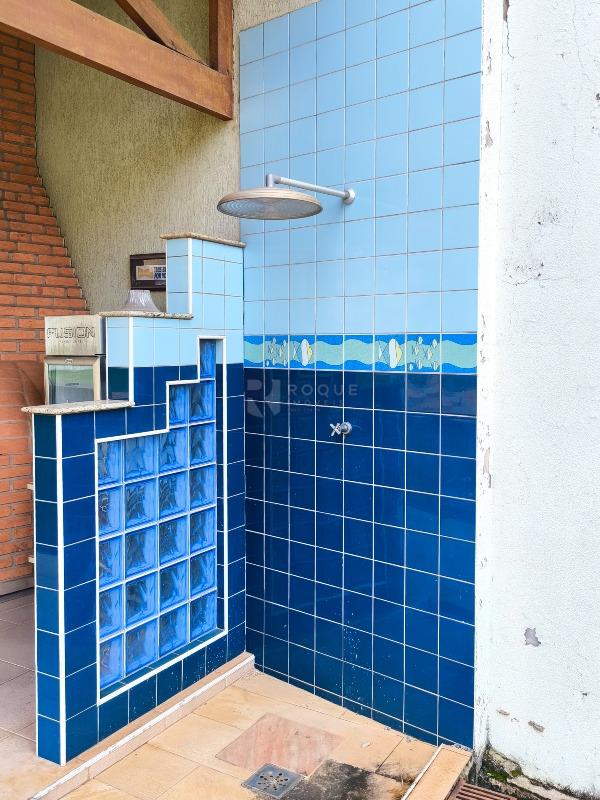 Casa em condomínio à venda no bairro Jardim Colinas de São João: DUCHA