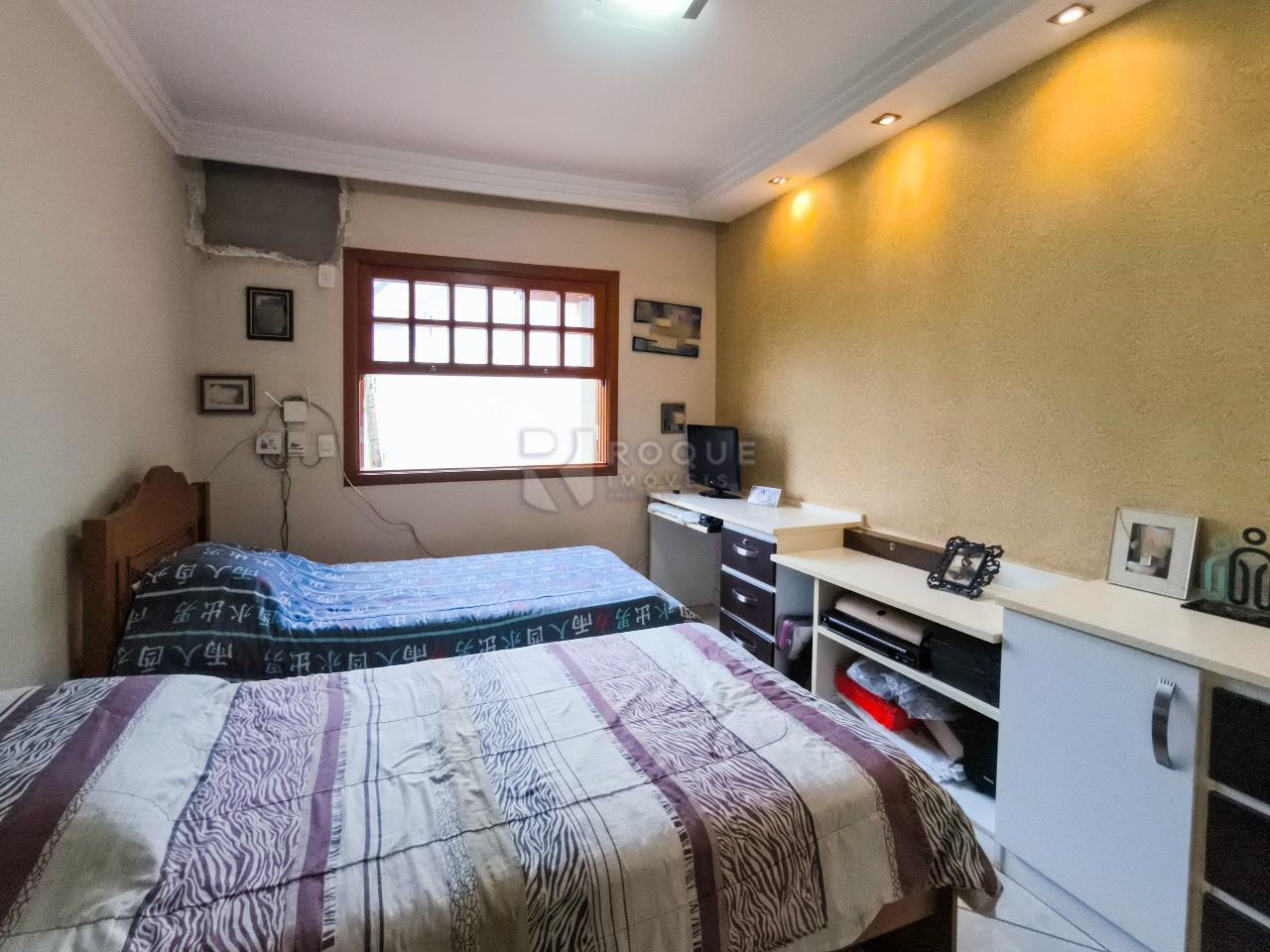 Casa em condomínio à venda no bairro Jardim Colinas de São João: DORMITÓRIO 1