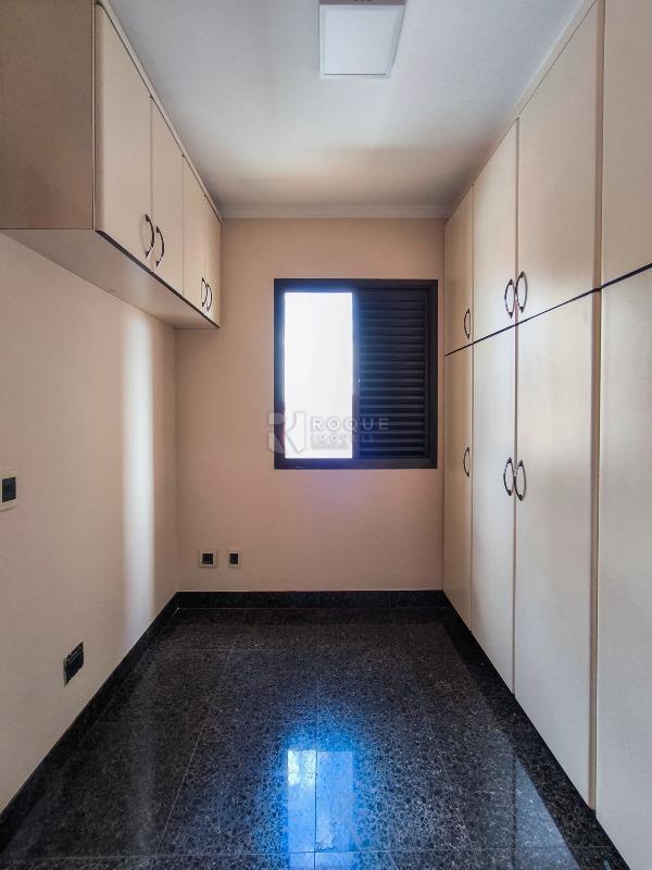 Apartamento à venda no bairro Centro: DESPEJO