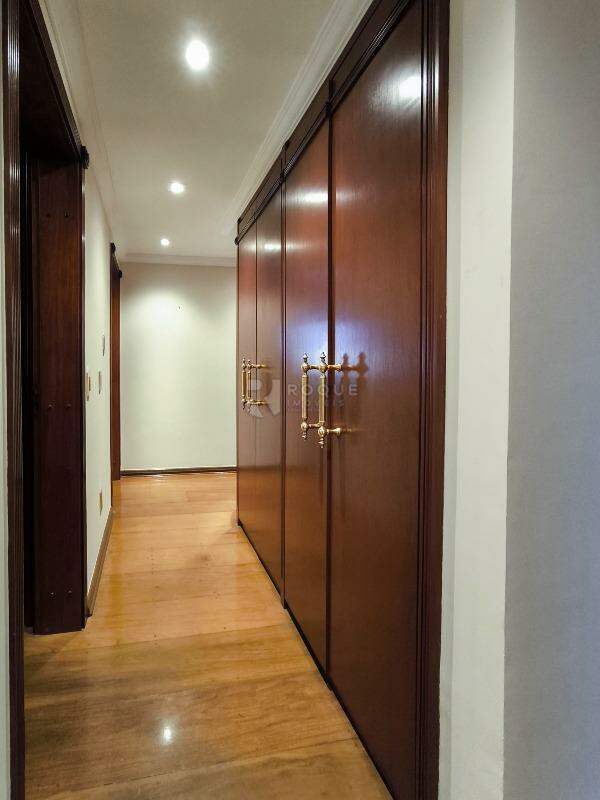 Apartamento à venda no bairro Centro: ROUPEIRO