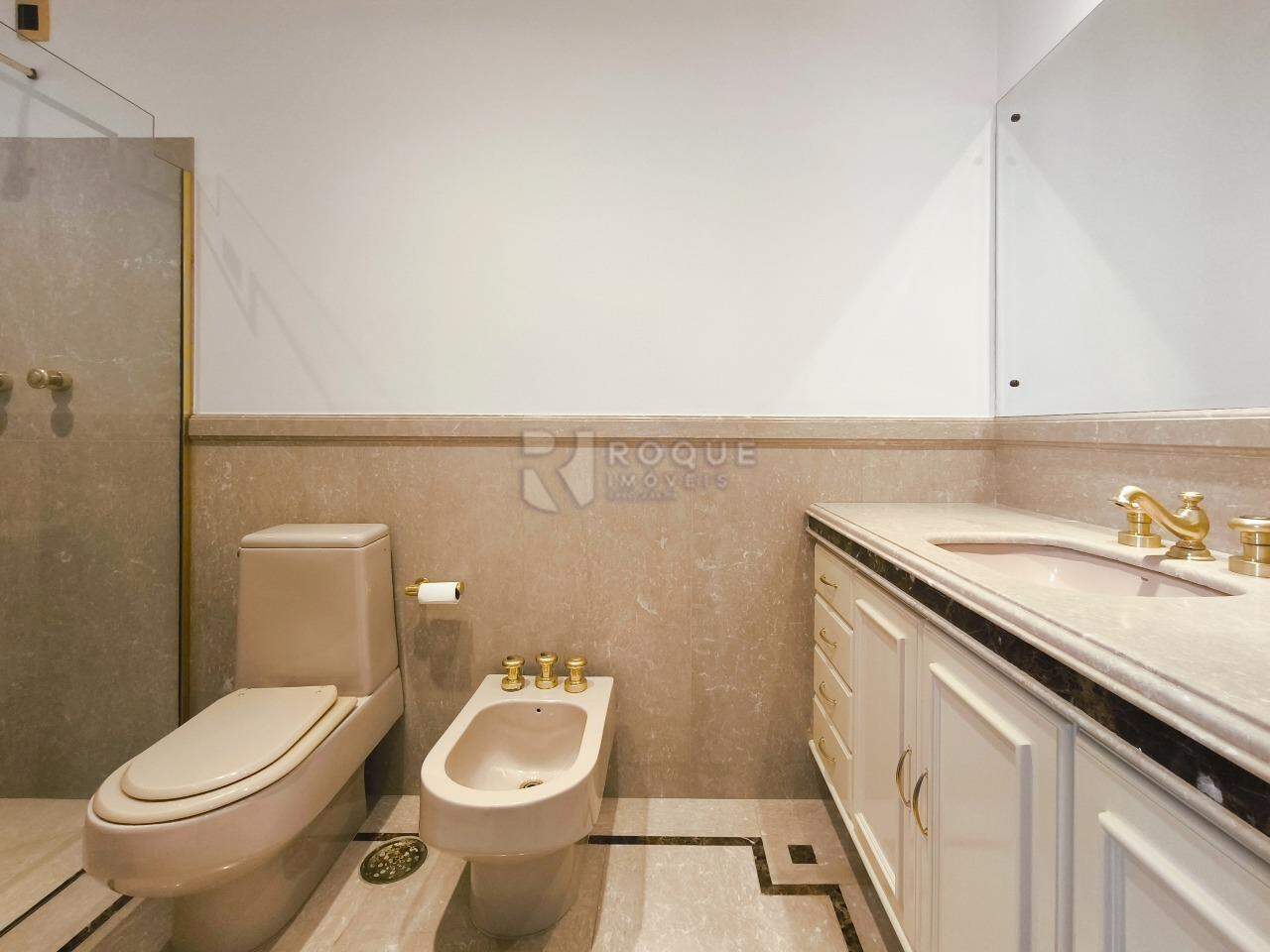 Apartamento à venda no bairro Centro: WC SUÍTE