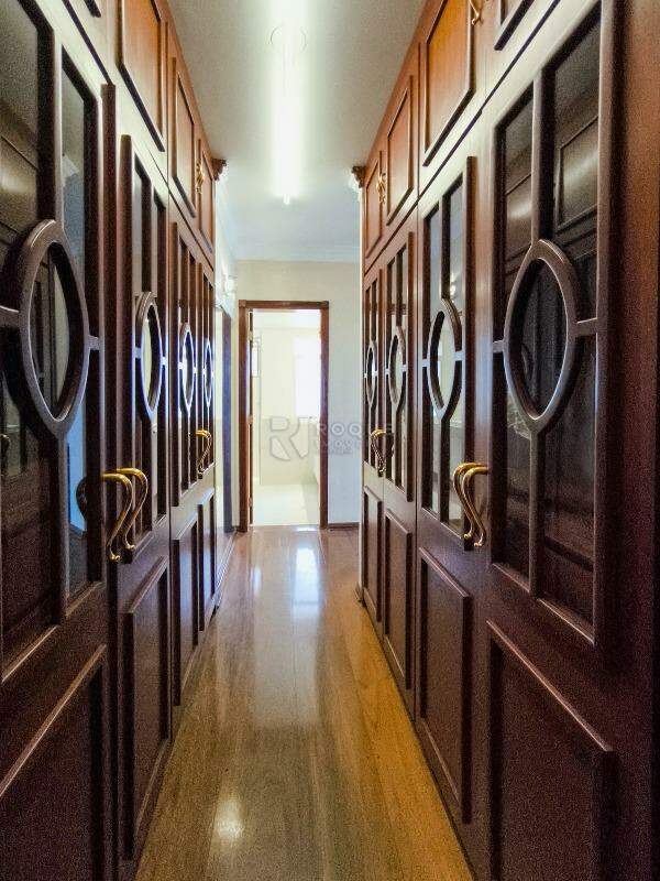 Apartamento à venda no bairro Centro: CLOSET SUÍTE MASTER
