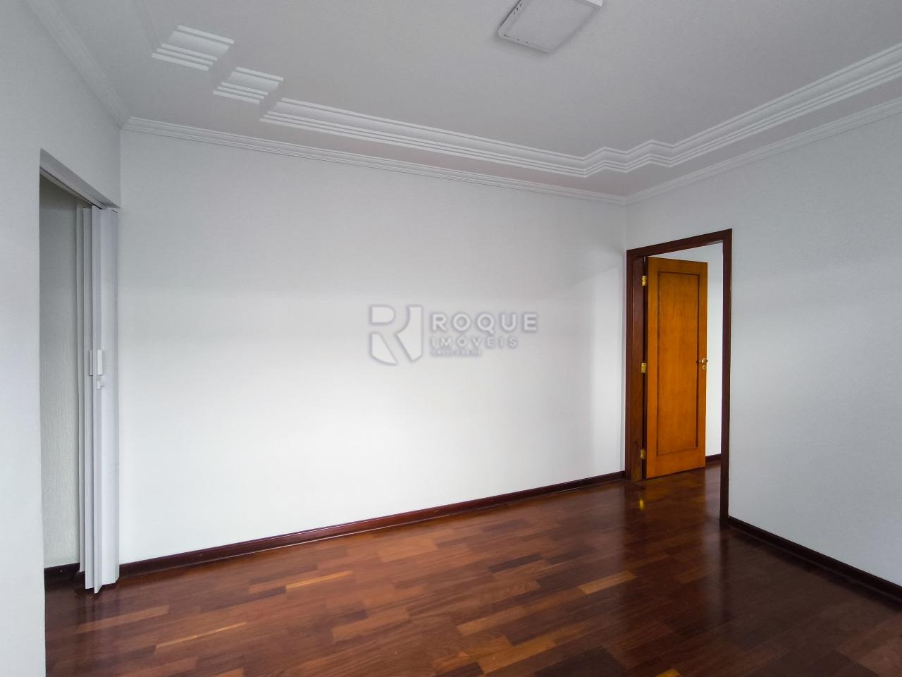 Casa Residencial à venda no bairro Vila São João: SALA DE ESTAR