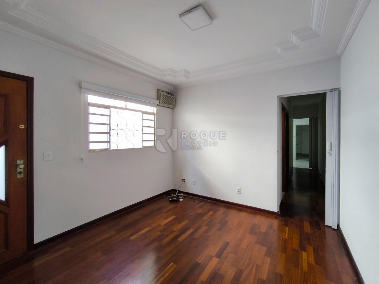 Casa Residencial à venda no bairro Vila São João: SALA DE ESTAR