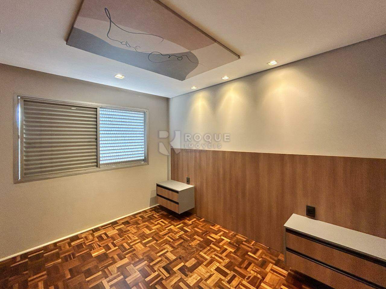 Apartamento para aluguel no bairro Centro: Dormitório 3